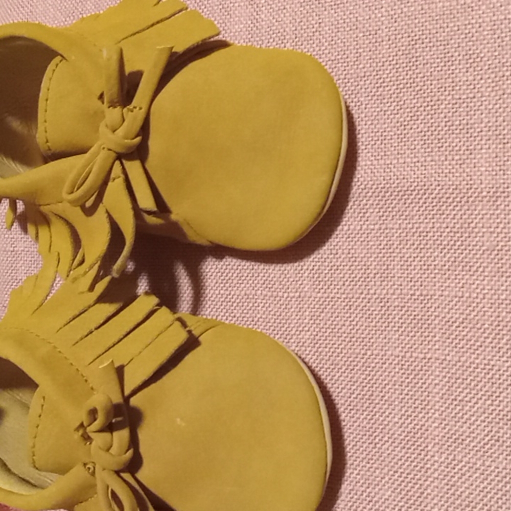 Old navy shoes
